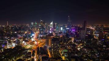 nacht timelapse van downtown ho chi minh stad, Vietnam video
