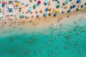 ai generado panorámico aéreo ver concurrido playa. generar ai foto