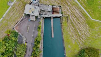 jatiluhur Reservoir Damm erfüllen Fluss video