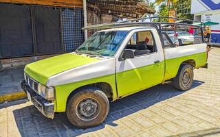 puerto escondido oaxaca mexico 2023 mexicano recoger camión coche suv 4x4 apagado la carretera vehículos México. foto