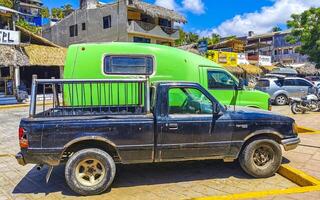 puerto escondido oaxaca mexico 2023 mexicano recoger camión coche suv 4x4 apagado la carretera vehículos México. foto