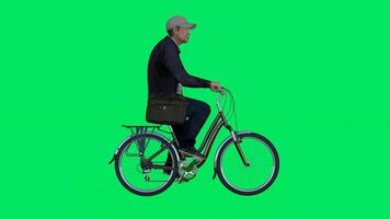 antiguo hombre yendo a trabajo por bicicleta desde lado ángulo video