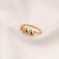 beautiful gold ring jewelry photo