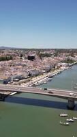 verticale vidéo ville de Tavira algarve le Portugal aérien vue video