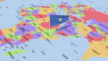 Somalia bandera ondulación en viento, mundo mapa giratorio alrededor bandera, sin costura bucle, 3d representación video