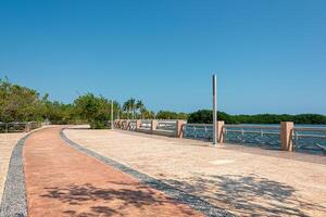 malecón tajamar en cancún, quintana roo, mexico foto