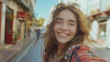 ai generado mujer con rojo pelo mirando a célula teléfono foto