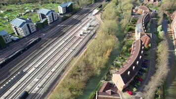 antenn se av oxford stad järnväg station nära flod thames på oxford stad av England förenad rike. Mars 23:e, 2024 video