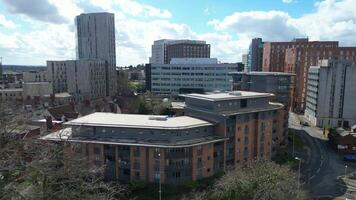 hoog hoek beeldmateriaal van centraal Coventry stad centrum van Engeland Verenigde koninkrijk. maart 30e, 2024 video