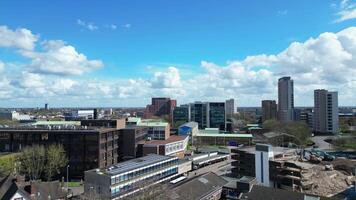 alto ángulo imágenes de central Coventry ciudad centrar de Inglaterra unido Reino. marzo 30, 2024 video