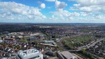 alto angolo metraggio di centrale coventry centro edifici a città centro di Inghilterra unito regno. marzo 30, 2024 video