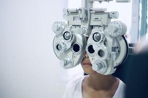 Kid eye test photo