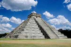 The kukulcan temple at Chichen Itza, Wonder of the World photo