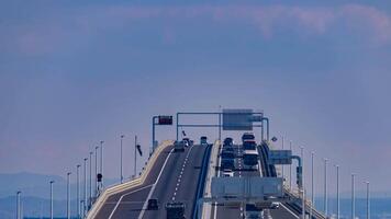 un lapso de tiempo de tráfico mermelada en el autopista en chiba súper telefotográfico Disparo panorámica video