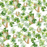 Clover and harp watercolor seamless pattern isolated on white background. Painted shamrock and horseshoe. Hand drawn Irish symbol. Design for St. Patrick day decoration, textile, wrapping, paper. vector