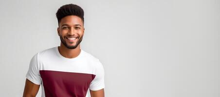 ai generado alegre africano americano hombre sonriente en un casual t camisa en un gris fondo, ideal para celebrando diversidad y negro historia mes foto