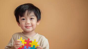 ai generado este asiático niñito sonriente mientras jugando con vistoso rompecabezas rompecabezas en contra un calentar beige fondo, representando temprano infancia desarrollo y educación foto