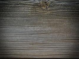 textura de madera oscura en el jardín foto