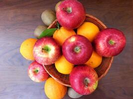 Fruta en el cocina foto