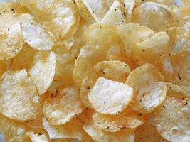 potato chips texture photo