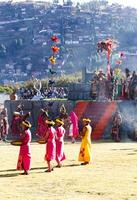 cusco, Perú, 2015 - Inti Raymi festival hombres y mujer en tradicional disfraz foto