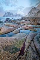 playa de fiordo en Noruega foto