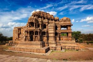 Sasbahu temple in Gwalior fort photo