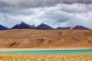 himalaya lago kyagar eso es, ladakh, India foto