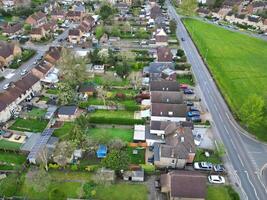 alto ángulo ver de campo de liebre pueblo Londres, puente ux, Inglaterra. unido Reino durante puesta de sol. abril tercero, 2024 foto