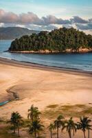 Mañana a el playa de santos, sao Pablo, Brasil. foto