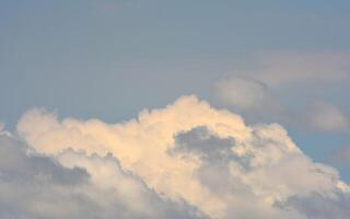 photo of white clouds and evening sky