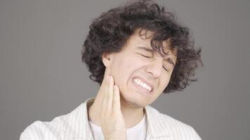 Toothache, tooth sensitivity. video