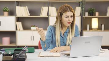 femme travail dans Accueil bureau. video