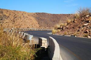 a road in the mountain , this road is known as quetta road, rakhi gaj steel bridge is famous in the world its a new wonder in constriction in Pakistan on 2023-09-25 photo