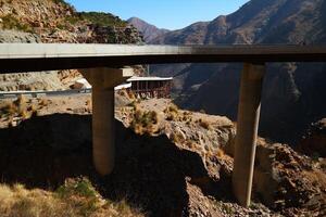 a road in the mountain , this road is known as quetta road, rakhi gaj steel bridge is famous in the world its a new wonder in constriction in Pakistan on 2023-09-25 photo