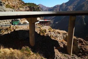 a road in the mountain , this road is known as quetta road, rakhi gaj steel bridge is famous in the world its a new wonder in constriction in Pakistan on 2023-09-25 photo