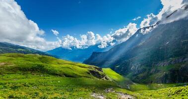 montaña panorama de Himalaya, himachal pradesh, India foto