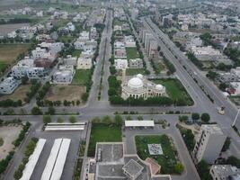 parte superior vista. areal ver de ciudad lahore en 2023-07-17 foto