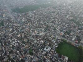 parte superior vista. areal ver de ciudad lahore en 2023-07-17 foto