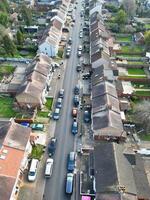 aéreo ver de británico pueblo y residencial distrito de lutón. foto