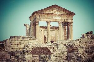 dougga, romano restos un la unesco mundo patrimonio sitio en Túnez foto