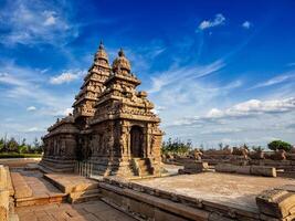 apuntalar templo mundo patrimonio sitio en mahabalipuram, tamil nad foto