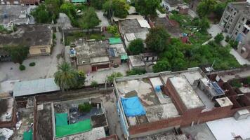 aereo Visualizza di popolazione nel piccolo città shekihupura su 2023-07-09 nel Pakistan. video