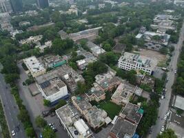 parte superior vista. areal ver de ciudad lahore en 2023-07-17 foto