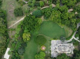 aéreo ver de verde ciudad en 2023-09-17 en lahore Pakistán foto