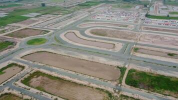 Rectangular shaped settlement of the rich district, looking down aerial view from above Bird eye view villas with pool on 2023-07-22 in Lahore Pakistan video