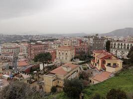 panorama de Nápoles desde castel sant'elmo ofertas un asombroso ver de el de la ciudad vibrante calles, histórico puntos de referencia, y el fascinante belleza de el bahía de Nápoles foto