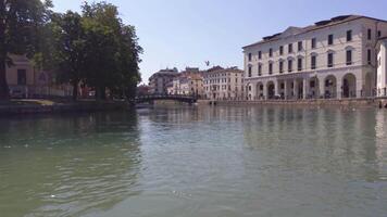 Aussicht von Abonnieren Fluss im Treviso 8 video