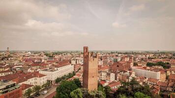 aéreo cenas do Rovigo histórico torre video