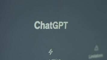 ai genererad be chatt gpt en fråga. de hemsida av chatt gpt. chatt gpt ger svar. video